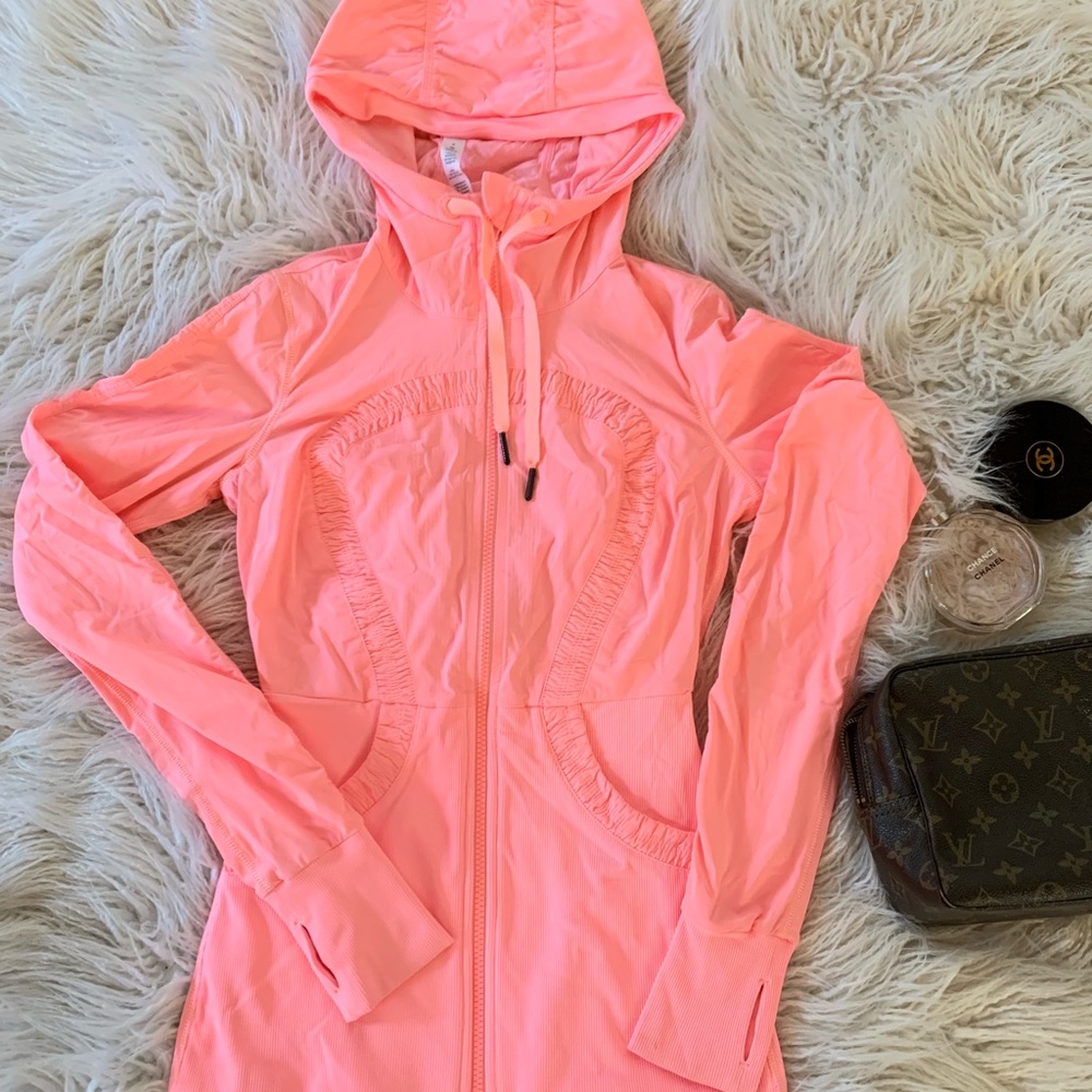 Lululemon dance studio jacket sz 4 bleached coral